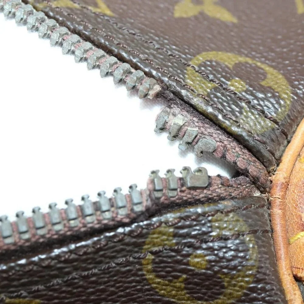 LOUIS VUITTON Monogram Keepall 50 Boston Bag - Picture 9 of 16